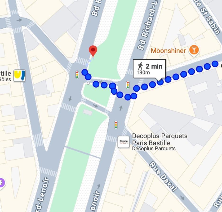 Le Grand Marais Metro Lines 1, 5, 8 Parijs